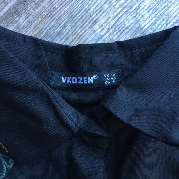 Embroidered Button Down - Picture 5 of 7